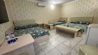 Гостиница Моника Керчь Семейный улучшенный-2