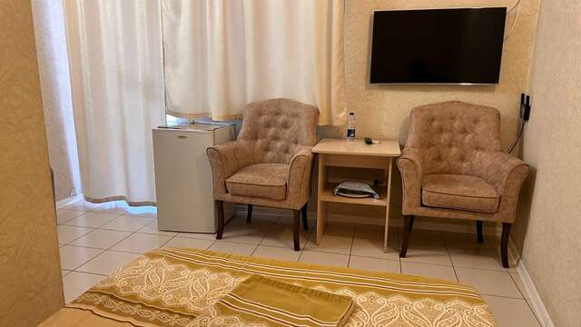 Гостиница Моника Керчь-98